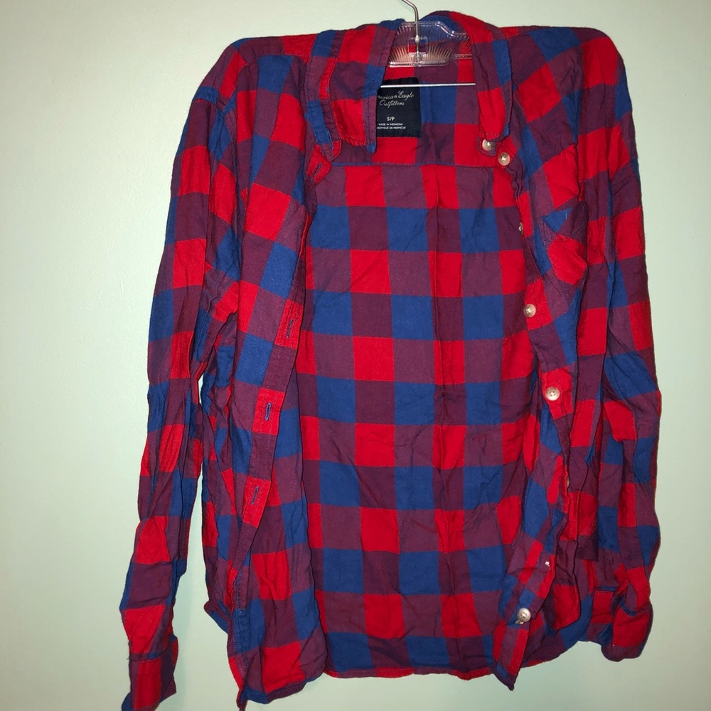 American Eagle shirt